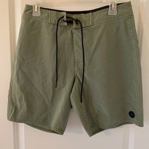 Men's RVCA Board shorts Army Green Size 29